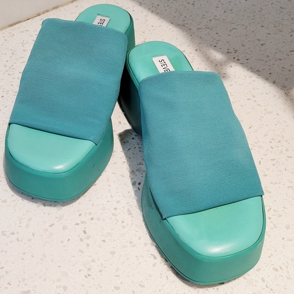 Steve Madden Shoes - Steve Madden Green Italian Platform Slides Y2K 90s | Size 7